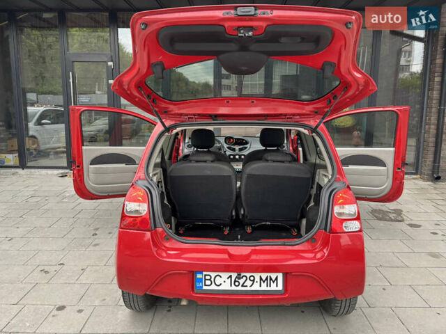 Красный Рено Твинго, объемом двигателя 1.2 л и пробегом 125 тыс. км за 3600 $, фото 8 на Automoto.ua