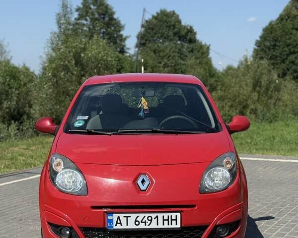 Красный Рено Твинго, объемом двигателя 1.46 л и пробегом 211 тыс. км за 4000 $, фото 22 на Automoto.ua