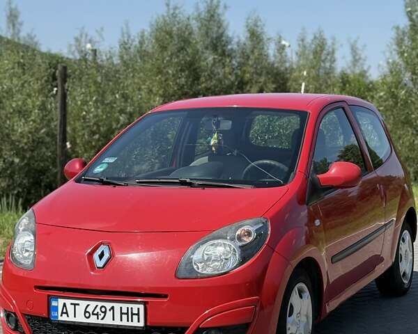 Красный Рено Твинго, объемом двигателя 1.46 л и пробегом 211 тыс. км за 4000 $, фото 2 на Automoto.ua