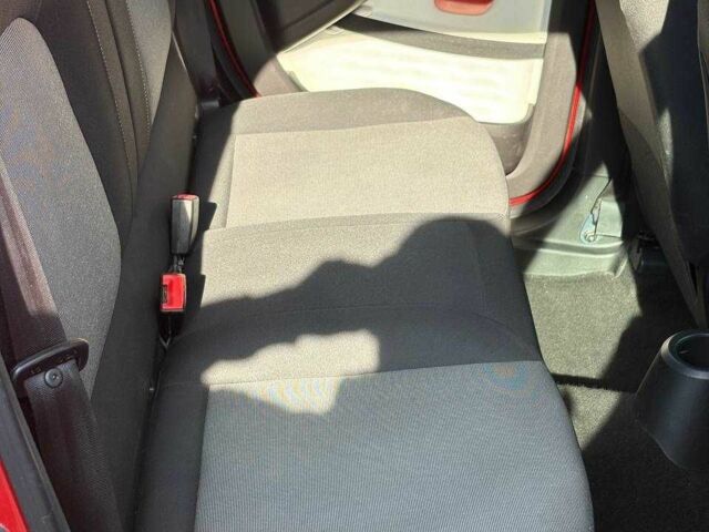 Рено Твінго 2014 у Запоріжжя на Automoto.ua Червоний Рено Твінго, об'ємом двигуна 1 л та пробігом 179 тис. км за 5200 $, фото 13 на Automoto.ua