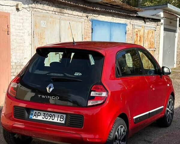 Рено Твінго 2014 у Запоріжжя на Automoto.ua Червоний Рено Твінго, об'ємом двигуна 1 л та пробігом 179 тис. км за 5200 $, фото 5 на Automoto.ua
