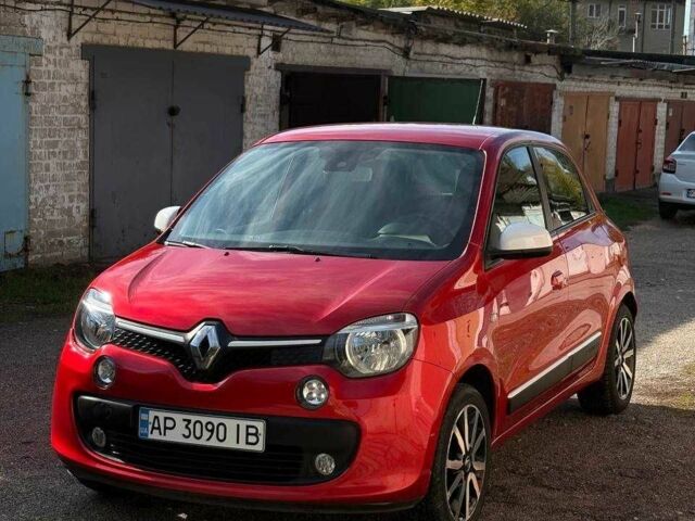 Рено Твінго 2014 у Запоріжжя на Automoto.ua Червоний Рено Твінго, об'ємом двигуна 1 л та пробігом 179 тис. км за 5200 $, фото 3 на Automoto.ua