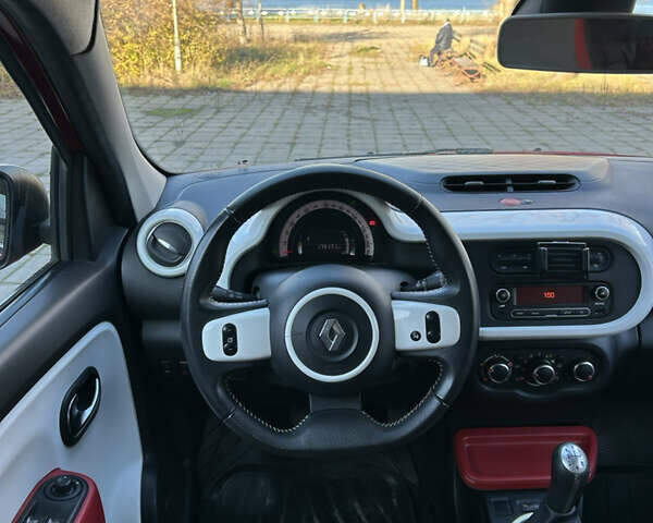 Червоний Рено Твінго, об'ємом двигуна 1 л та пробігом 179 тис. км за 5500 $, фото 7 на Automoto.ua