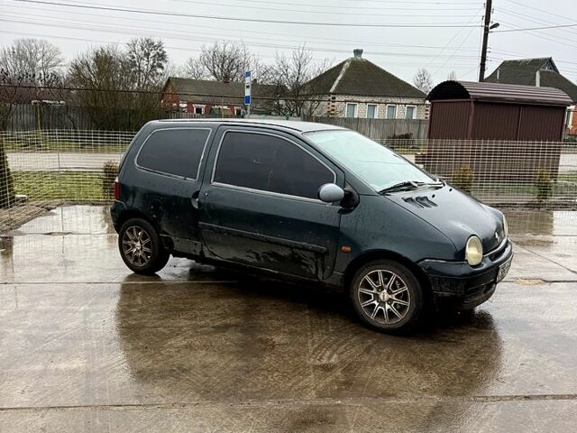 Рено Твинго, объемом двигателя 1.3 л и пробегом 110 тыс. км за 900 $, фото 4 на Automoto.ua