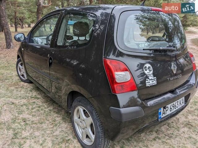 Рено Твинго, объемом двигателя 1.15 л и пробегом 168 тыс. км за 3500 $, фото 4 на Automoto.ua