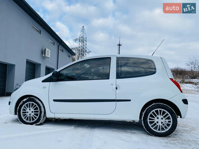 Рено Твинго, объемом двигателя 1.1 л и пробегом 190 тыс. км за 4350 $, фото 6 на Automoto.ua