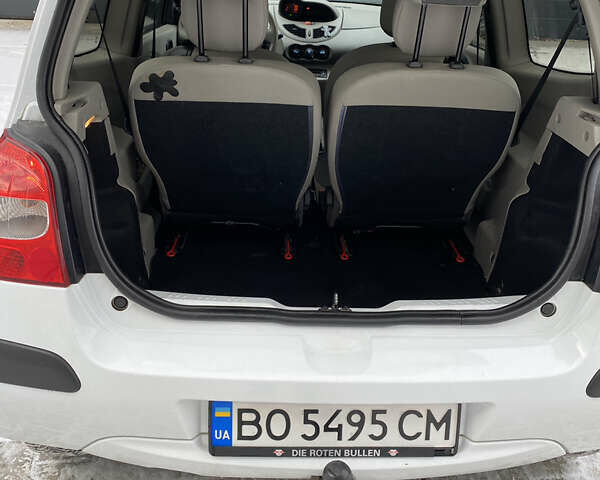 Рено Твинго, объемом двигателя 1.1 л и пробегом 190 тыс. км за 4350 $, фото 1 на Automoto.ua