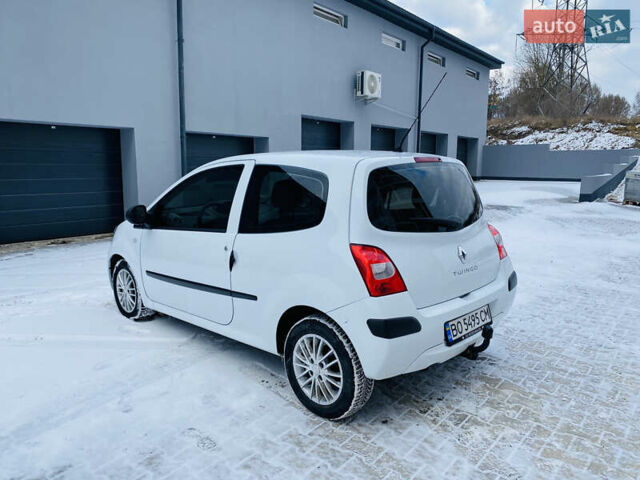 Рено Твинго, объемом двигателя 1.1 л и пробегом 190 тыс. км за 4350 $, фото 7 на Automoto.ua