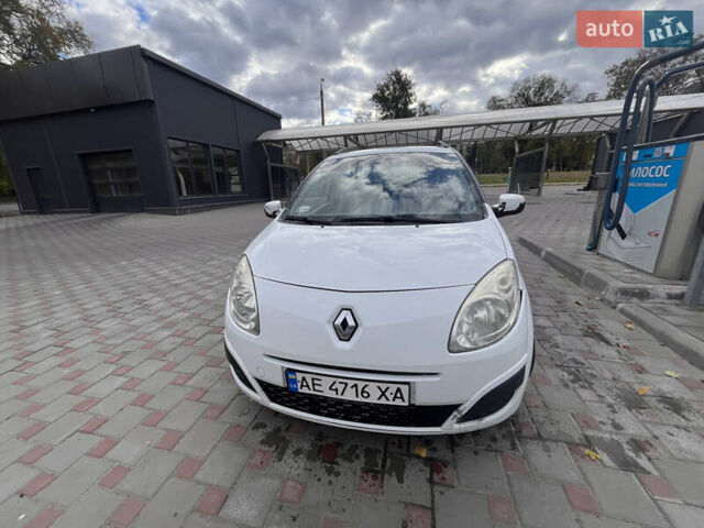 Рено Твинго, объемом двигателя 1.5 л и пробегом 416 тыс. км за 4200 $, фото 2 на Automoto.ua