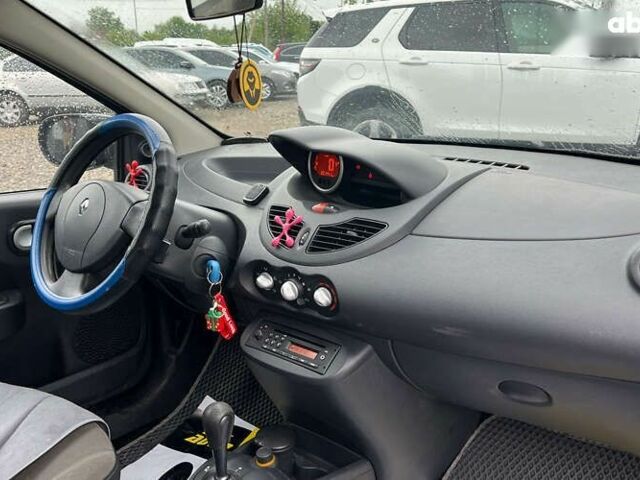 Рено Твинго, объемом двигателя 1.2 л и пробегом 201 тыс. км за 4800 $, фото 19 на Automoto.ua