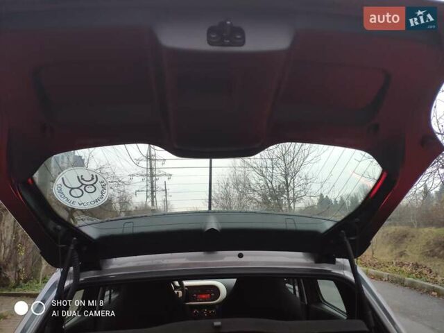 Сірий Рено Твінго, об'ємом двигуна 0 л та пробігом 17 тис. км за 8300 $, фото 45 на Automoto.ua