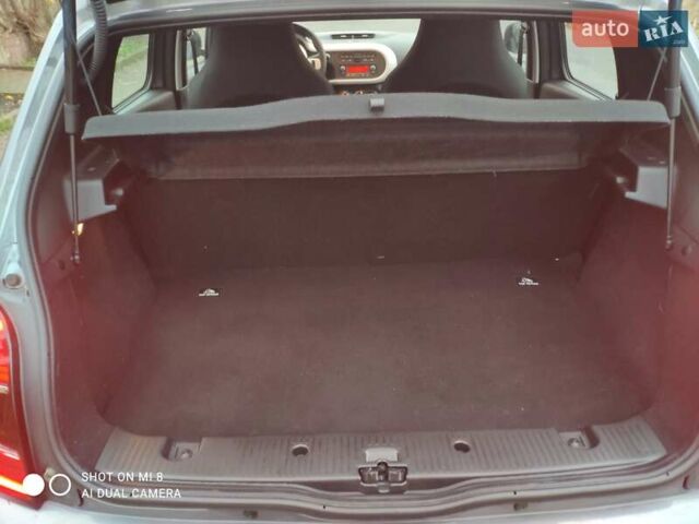 Сірий Рено Твінго, об'ємом двигуна 0 л та пробігом 17 тис. км за 8300 $, фото 44 на Automoto.ua