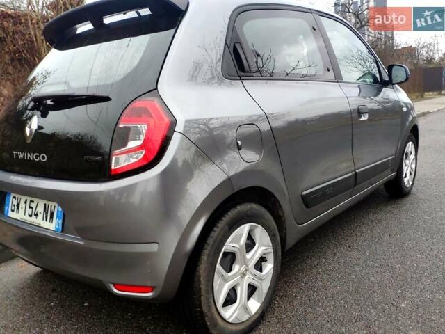 Сірий Рено Твінго, об'ємом двигуна 0 л та пробігом 17 тис. км за 8300 $, фото 9 на Automoto.ua