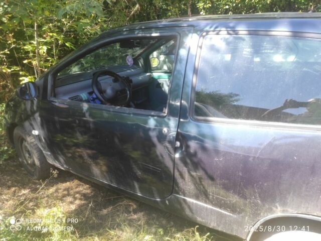 Рено Твинго 1993 в Богодухове на Automoto.ua Синий Рено Твинго, объемом двигателя 1.2 л и пробегом 120 тыс. км за 600 $, фото 1 на Automoto.ua