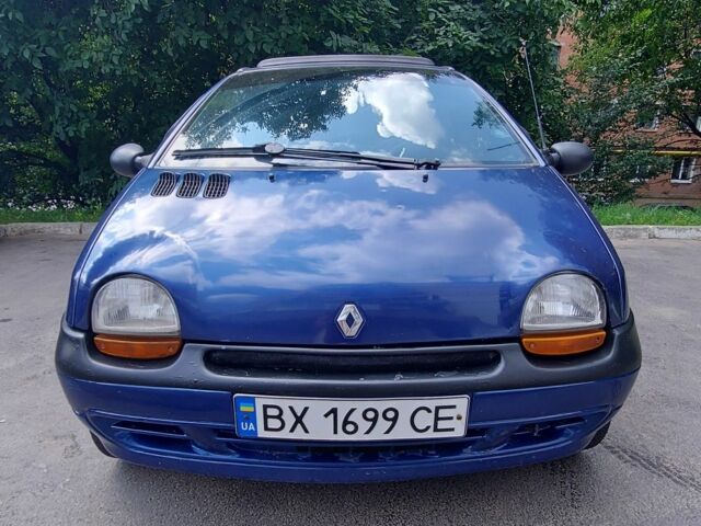 Рено Твинго 1997 в Хмельницком на Automoto.ua Синий Рено Твинго, объемом двигателя 1.1 л и пробегом 250 тыс. км за 1300 $, фото 5 на Automoto.ua
