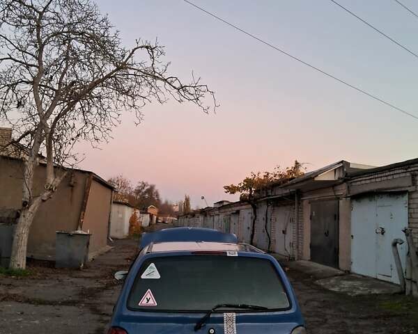 Синій Рено Твінго, об'ємом двигуна 1.14 л та пробігом 230 тис. км за 2100 $, фото 1 на Automoto.ua