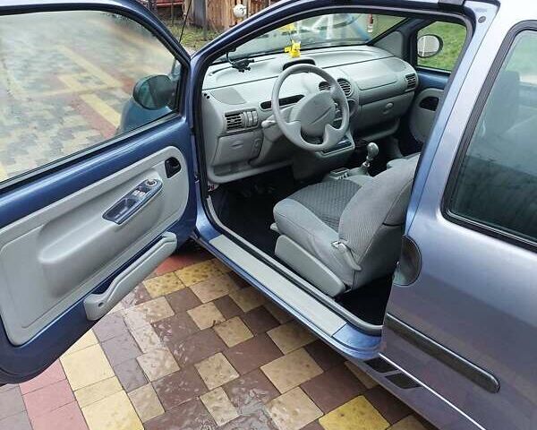 Синий Рено Твинго, объемом двигателя 1.15 л и пробегом 152 тыс. км за 3000 $, фото 13 на Automoto.ua