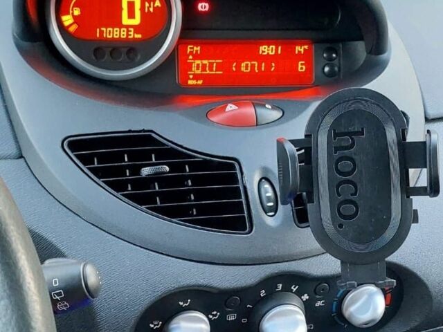 Синий Рено Твинго, объемом двигателя 1.1 л и пробегом 172 тыс. км за 4999 $, фото 2 на Automoto.ua