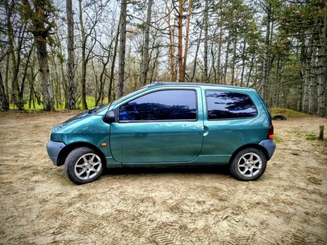 Зеленый Рено Твинго, объемом двигателя 1.2 л и пробегом 153 тыс. км за 2500 $, фото 1 на Automoto.ua
