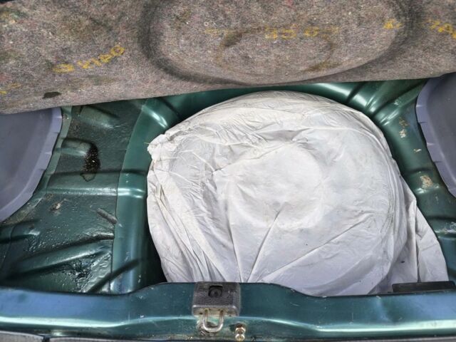 Зеленый Рено Твинго, объемом двигателя 1.2 л и пробегом 153 тыс. км за 2500 $, фото 8 на Automoto.ua