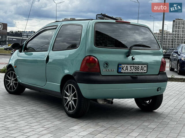 Зеленый Рено Твинго, объемом двигателя 1.2 л и пробегом 137 тыс. км за 3500 $, фото 2 на Automoto.ua