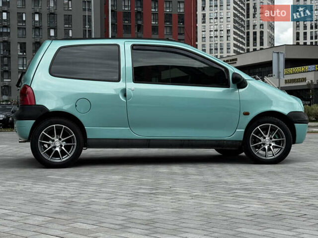 Зеленый Рено Твинго, объемом двигателя 1.2 л и пробегом 137 тыс. км за 3500 $, фото 7 на Automoto.ua