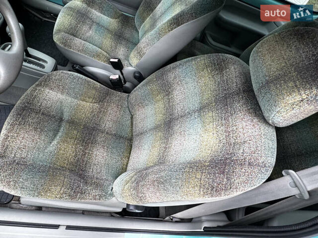 Зеленый Рено Твинго, объемом двигателя 1.2 л и пробегом 137 тыс. км за 3500 $, фото 55 на Automoto.ua