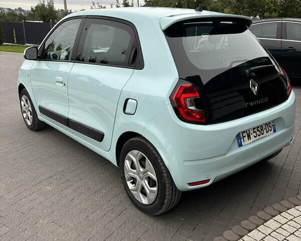 Зеленый Рено Твинго, объемом двигателя 0 л и пробегом 34 тыс. км за 8777 $, фото 6 на Automoto.ua