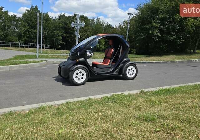Черный Рено Твизи, объемом двигателя 0 л и пробегом 24 тыс. км за 4999 $, фото 4 на Automoto.ua