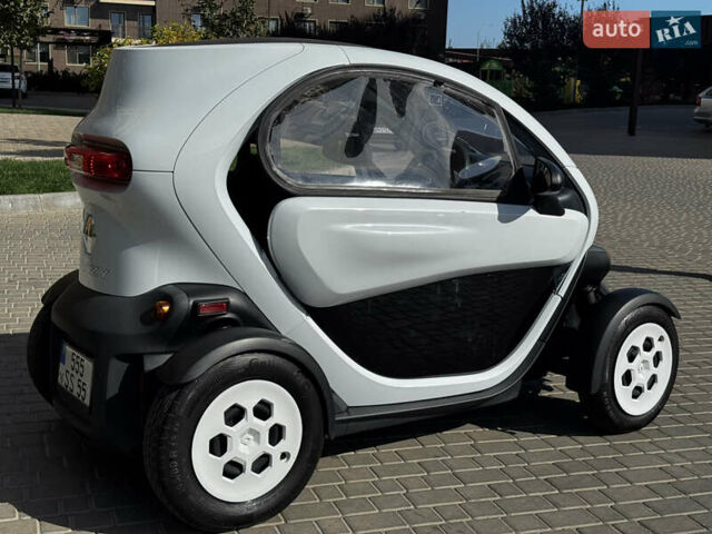 Рено Твізі, об'ємом двигуна 0 л та пробігом 1 тис. км за 6100 $, фото 5 на Automoto.ua