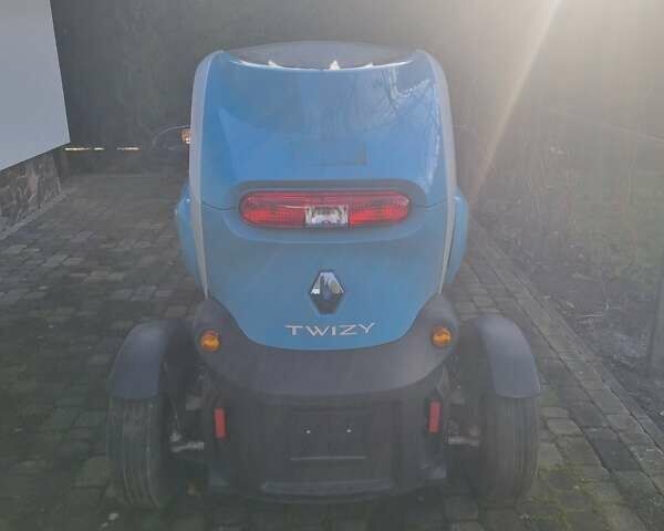 Синий Рено Твизи, объемом двигателя 0 л и пробегом 26 тыс. км за 3650 $, фото 3 на Automoto.ua