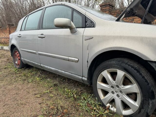 Серый Рено Вел Сатис, объемом двигателя 0 л и пробегом 100 тыс. км за 2500 $, фото 3 на Automoto.ua