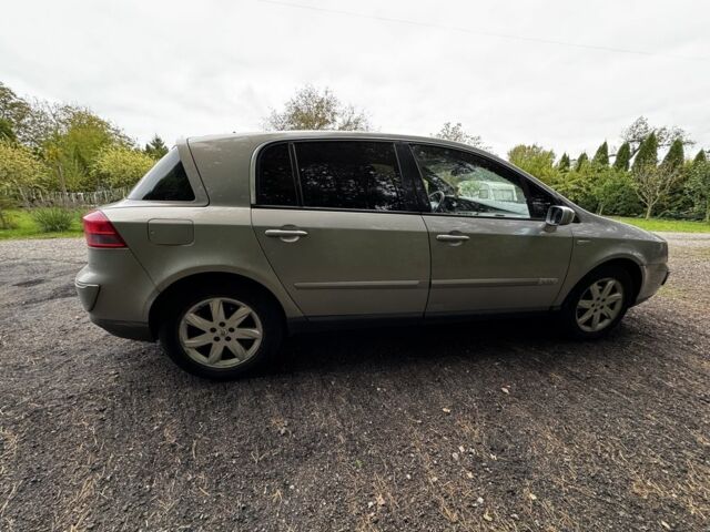 Сірий Рено Вел Сатіс, об'ємом двигуна 3 л та пробігом 300 тис. км за 3399 $, фото 1 на Automoto.ua