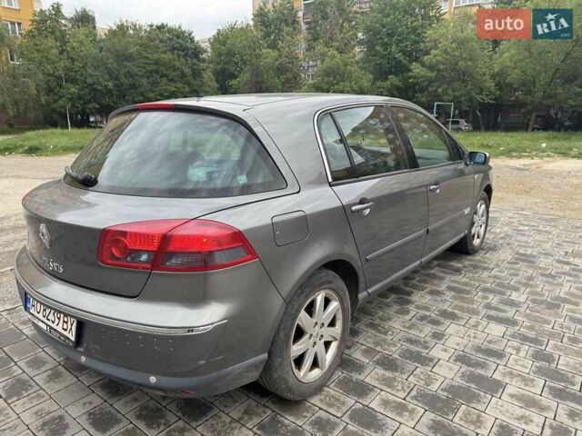 Серый Рено Вел Сатис, объемом двигателя 2.2 л и пробегом 315 тыс. км за 3500 $, фото 9 на Automoto.ua