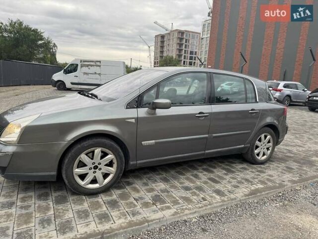 Серый Рено Вел Сатис, объемом двигателя 2.2 л и пробегом 315 тыс. км за 3500 $, фото 4 на Automoto.ua