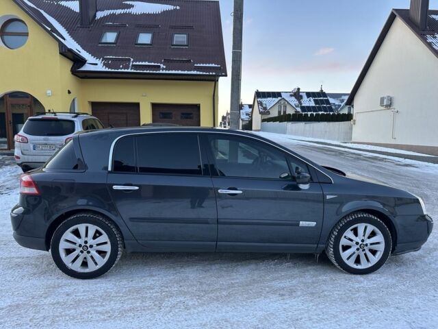 Серый Рено Вел Сатис, объемом двигателя 2.2 л и пробегом 196 тыс. км за 5950 $, фото 6 на Automoto.ua