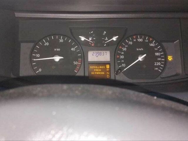 Серый Рено Вел Сатис, объемом двигателя 3 л и пробегом 270 тыс. км за 2800 $, фото 1 на Automoto.ua