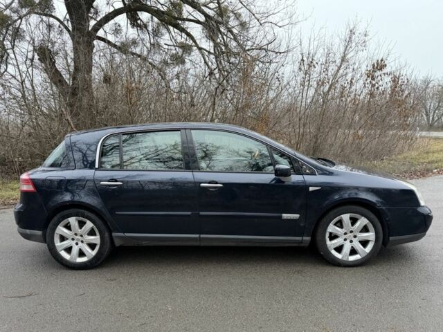 Синій Рено Вел Сатіс, об'ємом двигуна 2.2 л та пробігом 245 тис. км за 1950 $, фото 5 на Automoto.ua