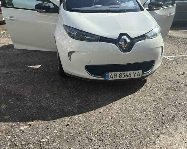 Білий Рено Зое, об'ємом двигуна 0 л та пробігом 180 тис. км за 6400 $, фото 7 на Automoto.ua