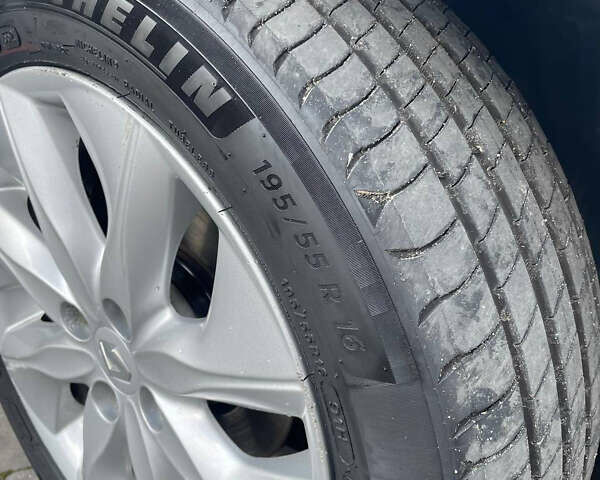 Рено Зое 2013 у Івано-Франківську на Automoto.ua Білий Рено Зое, об'ємом двигуна 0 л та пробігом 175 тис. км за 5900 $, фото 20 на Automoto.ua