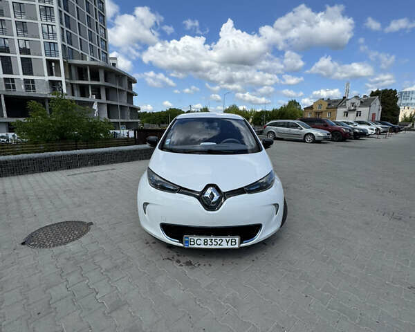 Рено Зое 2013 в Львове на Automoto.ua Белый Рено Зое, объемом двигателя 0 л и пробегом 160 тыс. км за 5850 $, фото 7 на Automoto.ua
