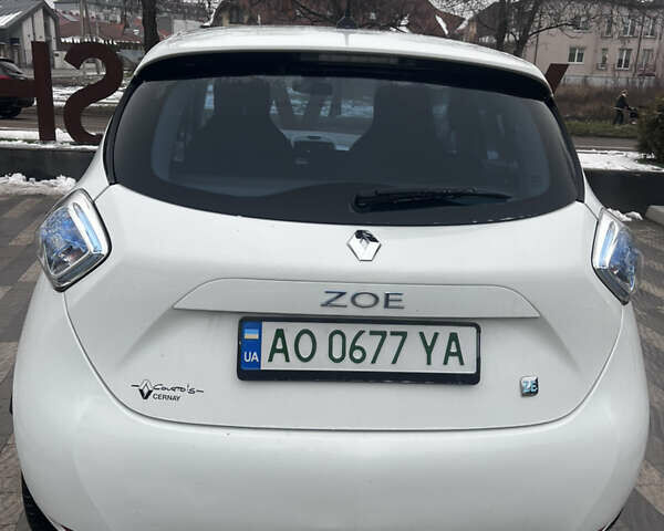 Білий Рено Зое, об'ємом двигуна 0 л та пробігом 150 тис. км за 5400 $, фото 3 на Automoto.ua