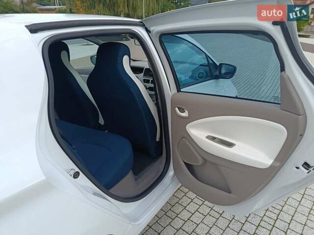 Білий Рено Зое, об'ємом двигуна 0 л та пробігом 53 тис. км за 6150 $, фото 11 на Automoto.ua