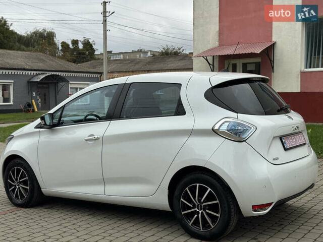 Белый Рено Зое, объемом двигателя 0 л и пробегом 158 тыс. км за 5999 $, фото 5 на Automoto.ua