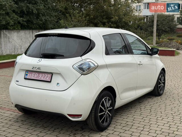 Белый Рено Зое, объемом двигателя 0 л и пробегом 158 тыс. км за 5999 $, фото 11 на Automoto.ua
