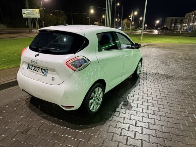 Білий Рено Зое, об'ємом двигуна 0 л та пробігом 135 тис. км за 5350 $, фото 16 на Automoto.ua