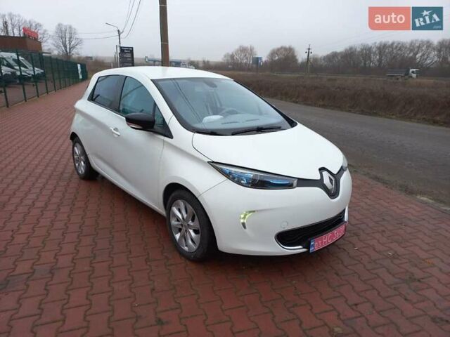 Белый Рено Зое, объемом двигателя 0 л и пробегом 150 тыс. км за 5550 $, фото 15 на Automoto.ua