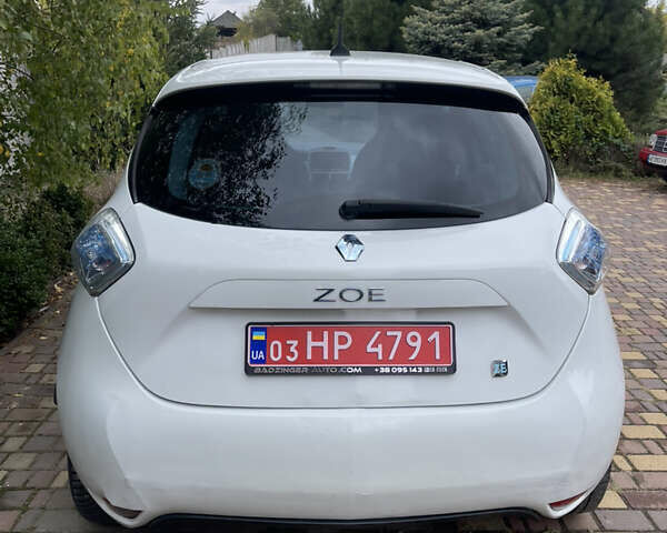 Білий Рено Зое, об'ємом двигуна 0 л та пробігом 146 тис. км за 6300 $, фото 8 на Automoto.ua