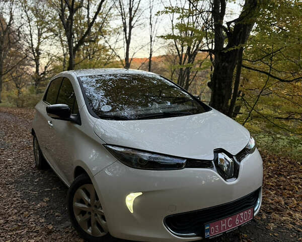 Рено Зое 2013 в Бережанах на Automoto.ua Белый Рено Зое, объемом двигателя 0 л и пробегом 131 тыс. км за 6500 $, фото 1 на Automoto.ua