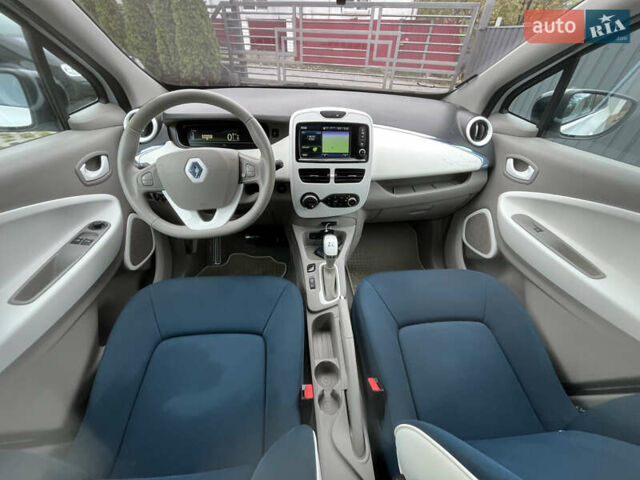 Рено Зое 2013 в Житомире на Automoto.ua Белый Рено Зое, объемом двигателя 0 л и пробегом 130 тыс. км за 6300 $, фото 25 на Automoto.ua